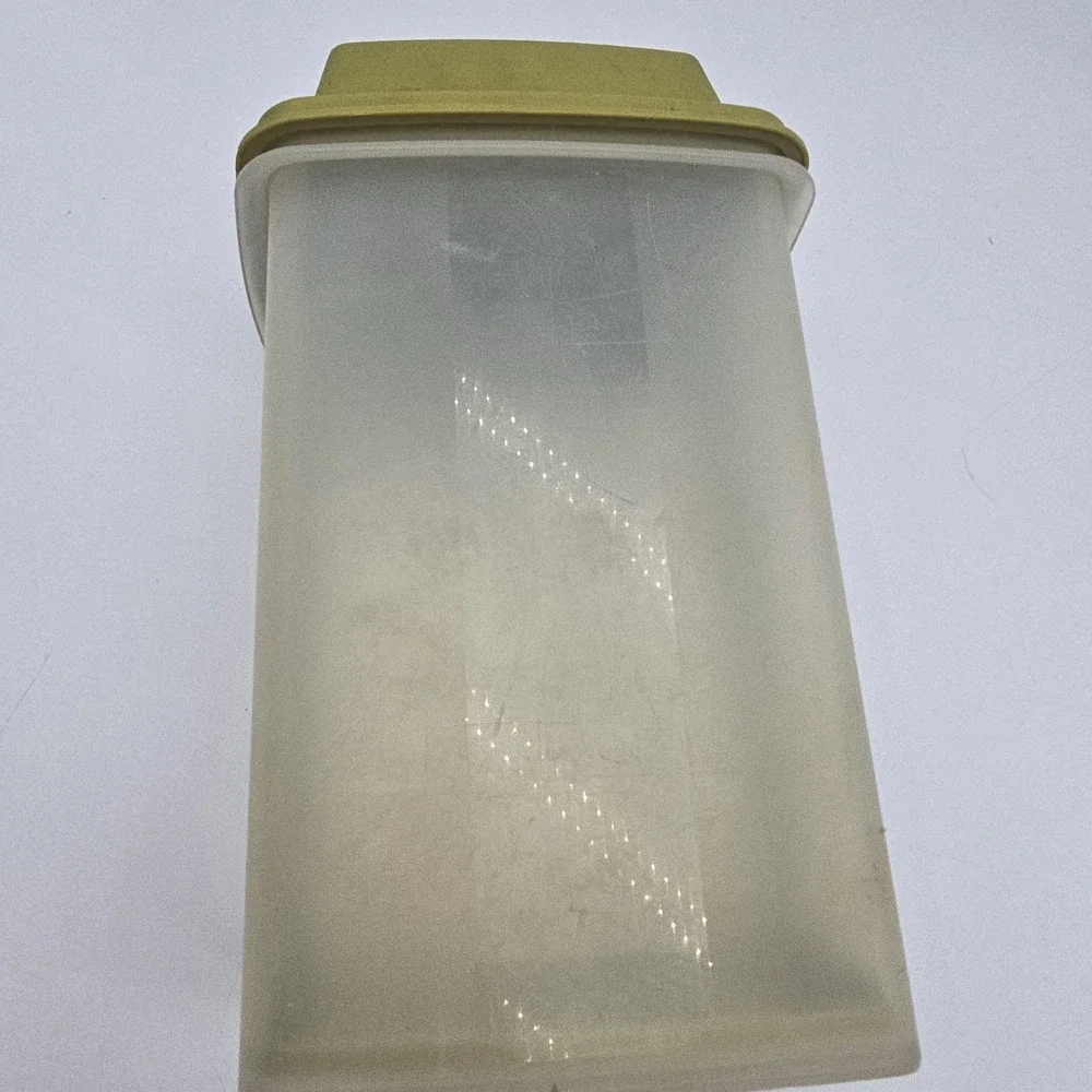 Tupperware Pick-A-Deli Pickle Olive Keeper Avocaod Green Lid 1560 Vintage